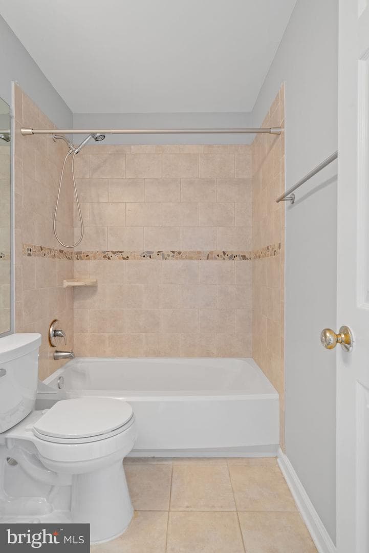 4105 Oxford Lane #302 photo 25
