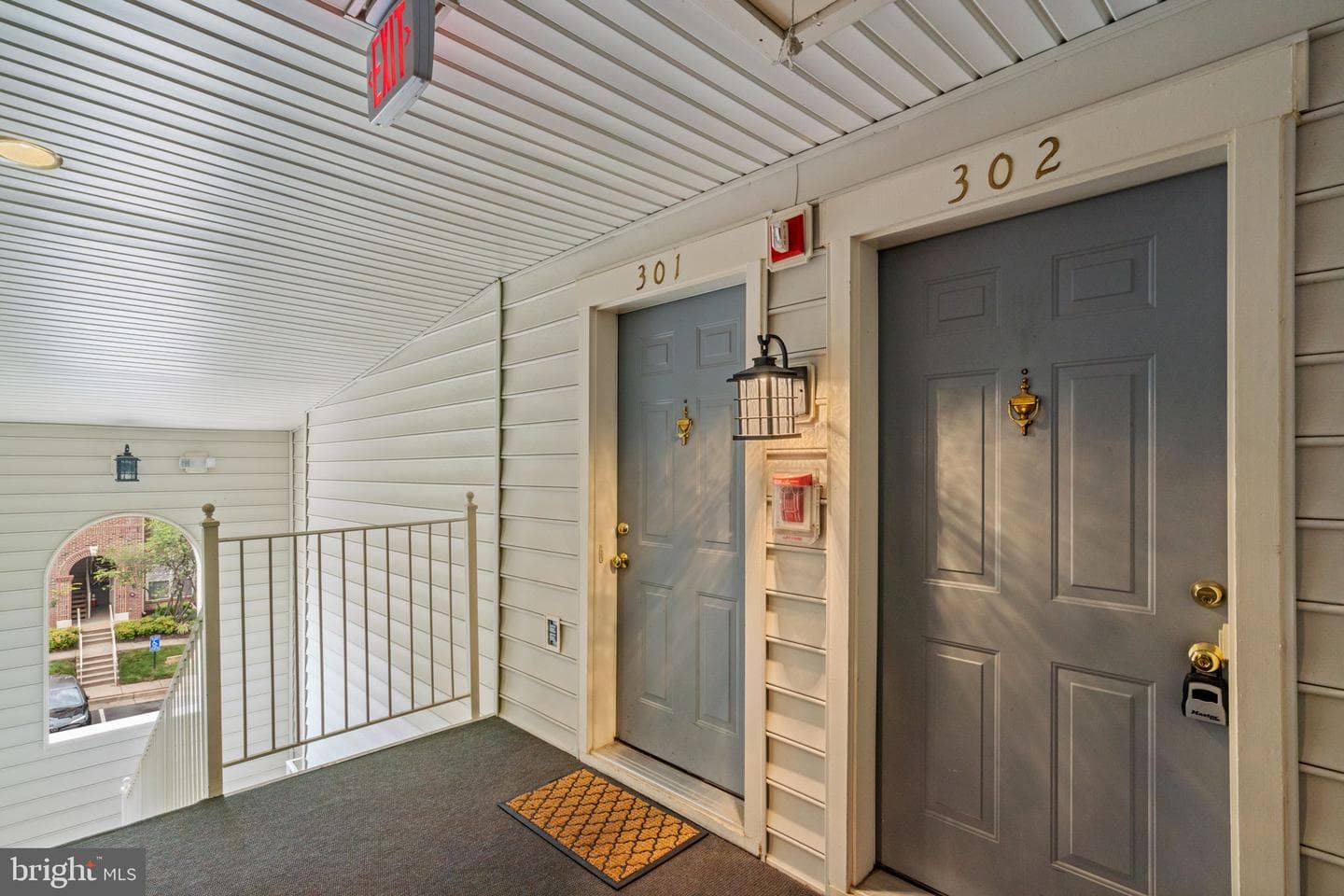 4105 Oxford Lane #302 photo 3