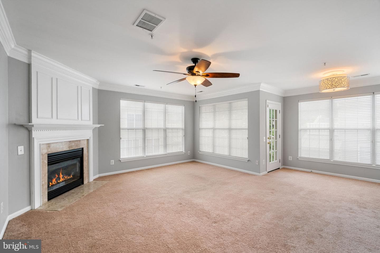 4105 Oxford Lane #302 photo 8
