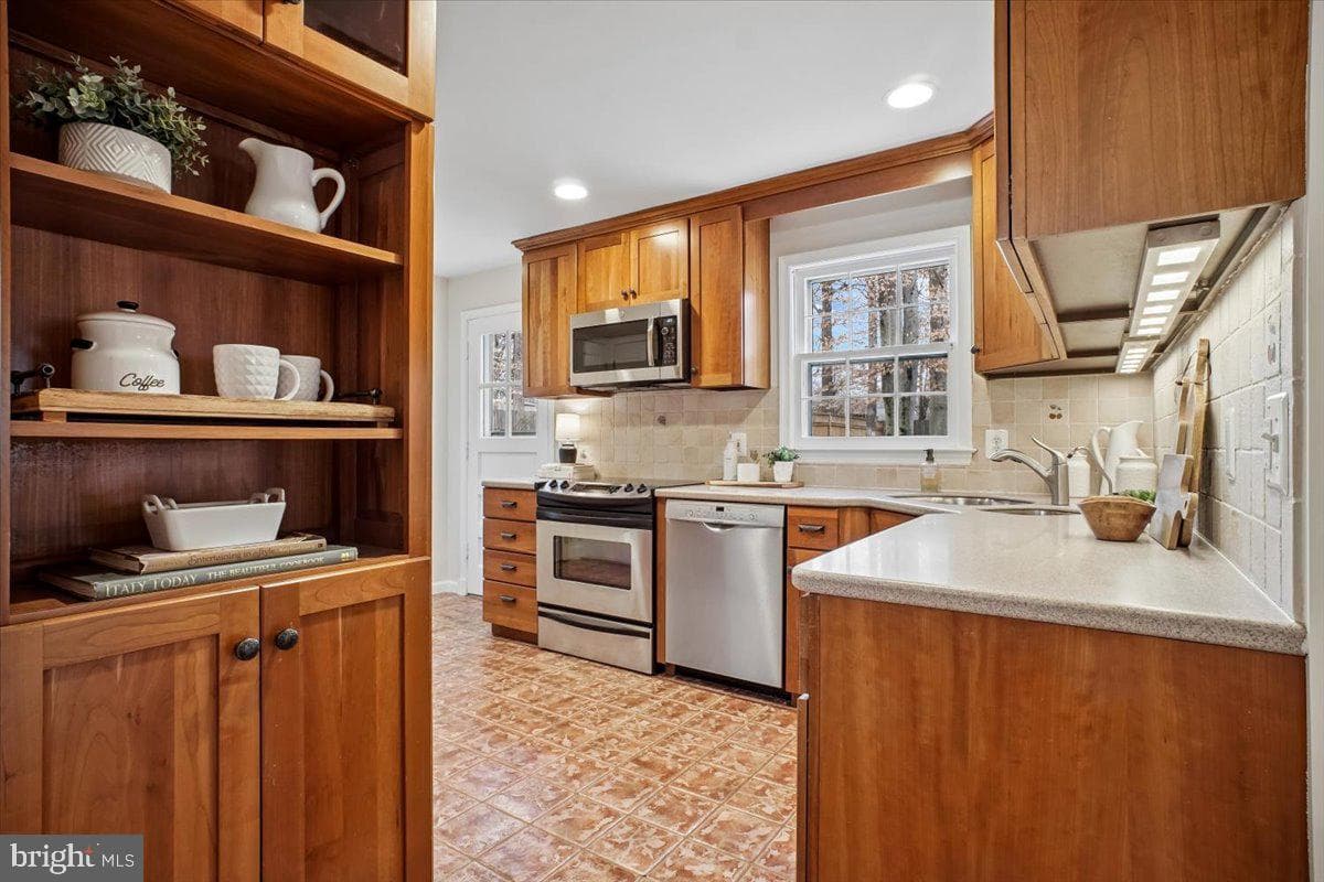 10113 Cardinal Road photo 11