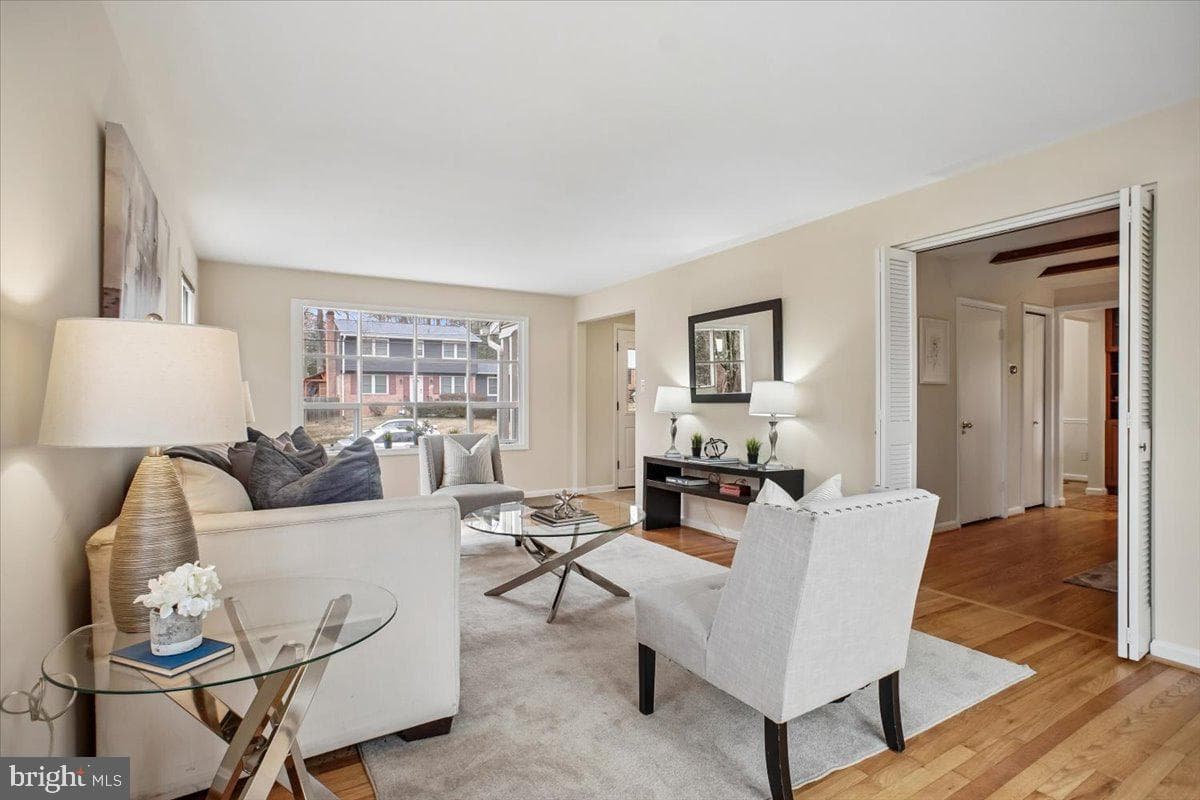 10113 Cardinal Road photo 6