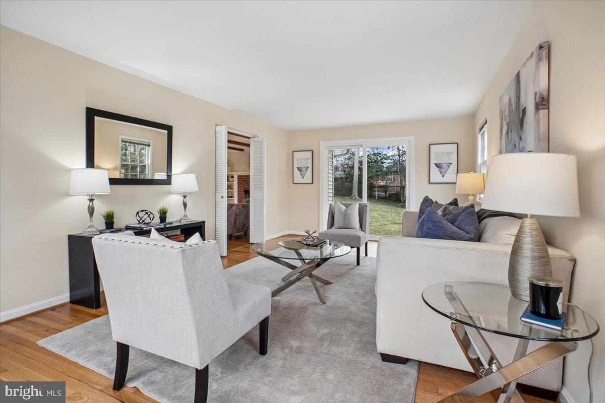 10113 Cardinal Road photo 7