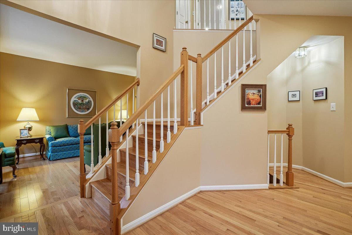 9804 Cresence Way photo 3