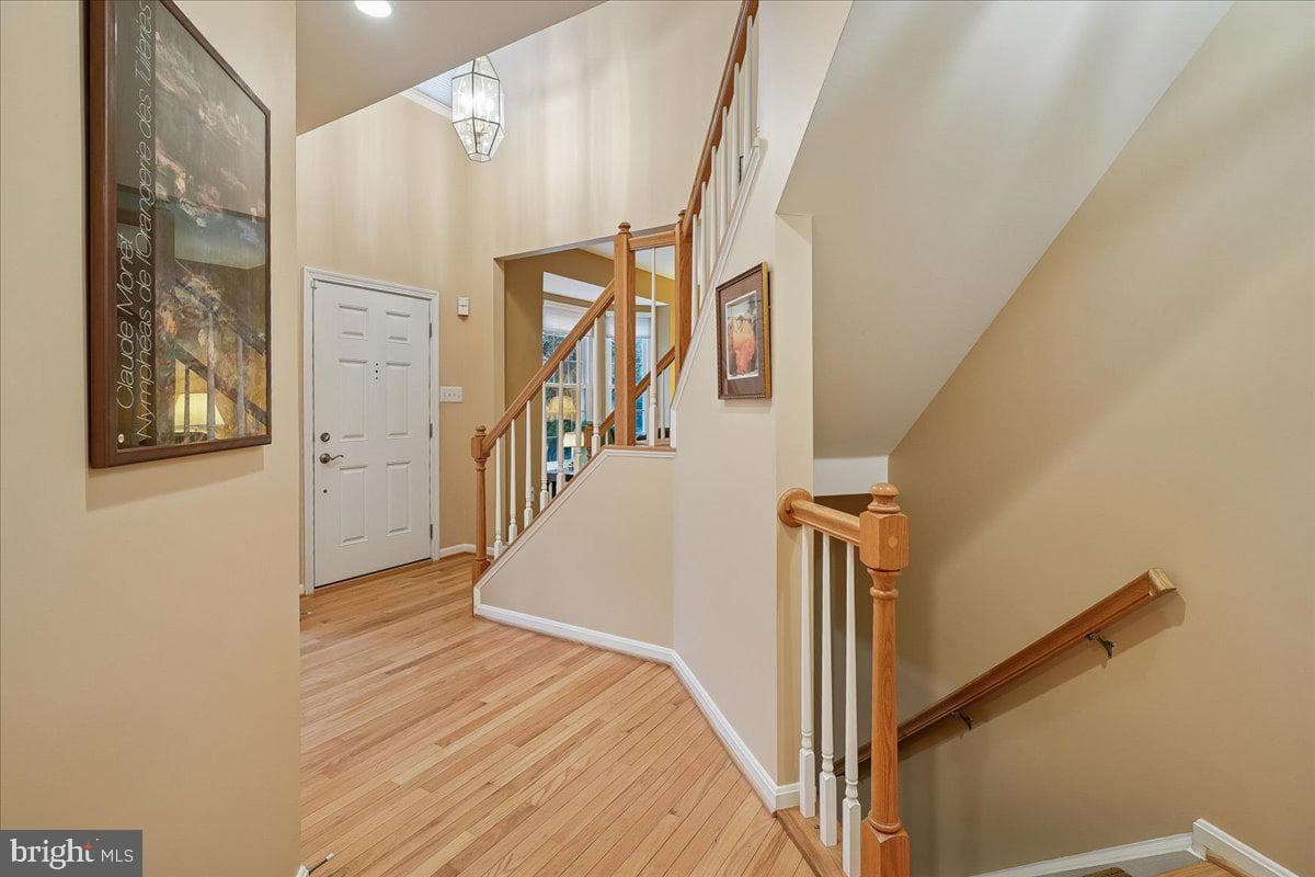 9804 Cresence Way photo 4