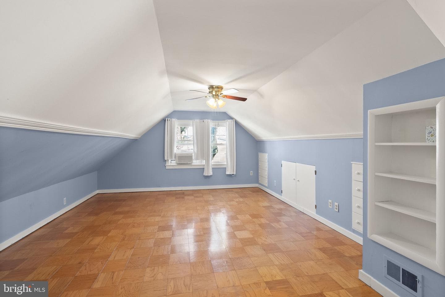 4027 Maple Street photo 27