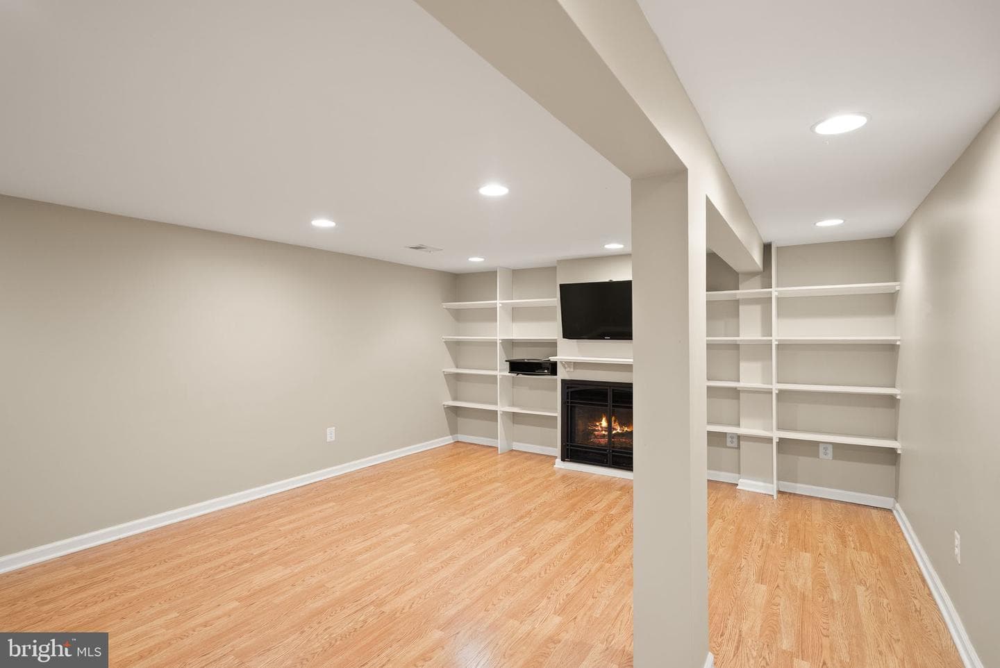 4027 Maple Street photo 38