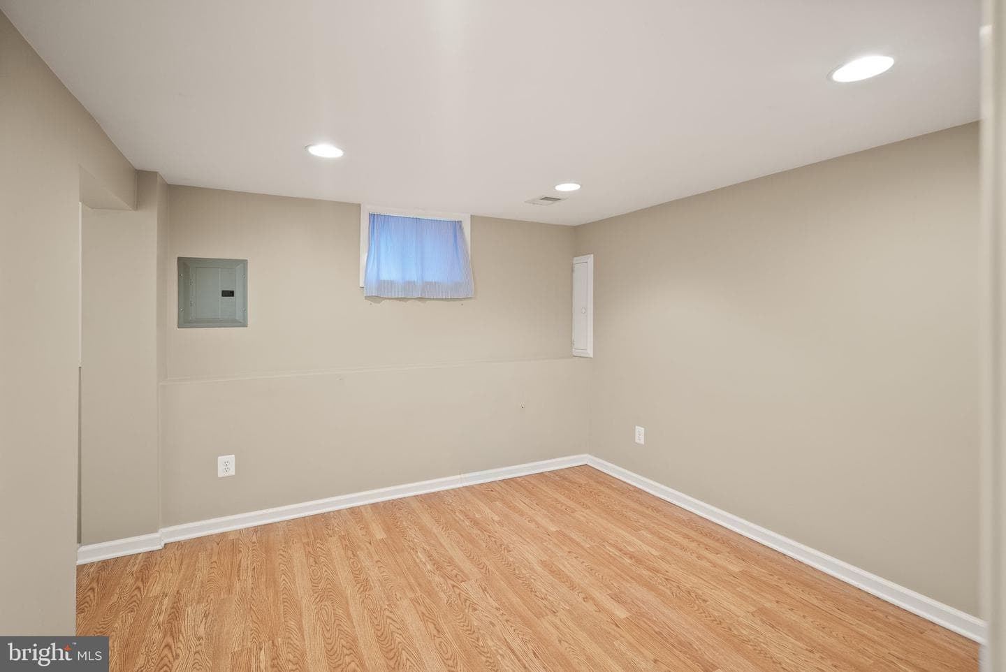 4027 Maple Street photo 41