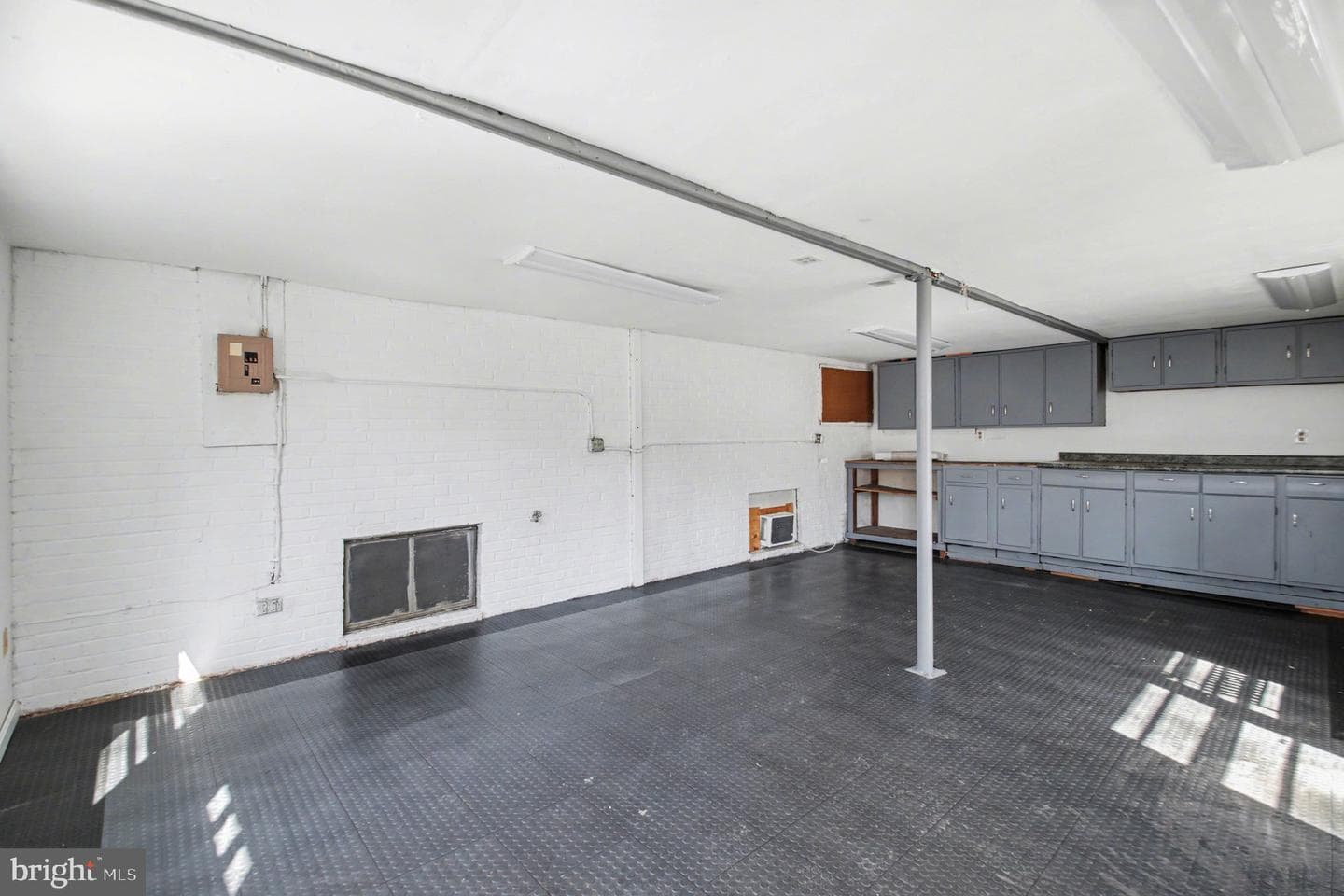 10807 Maple Street photo 23