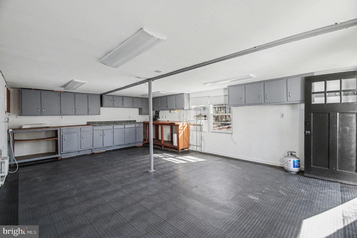 10807 Maple Street photo 24