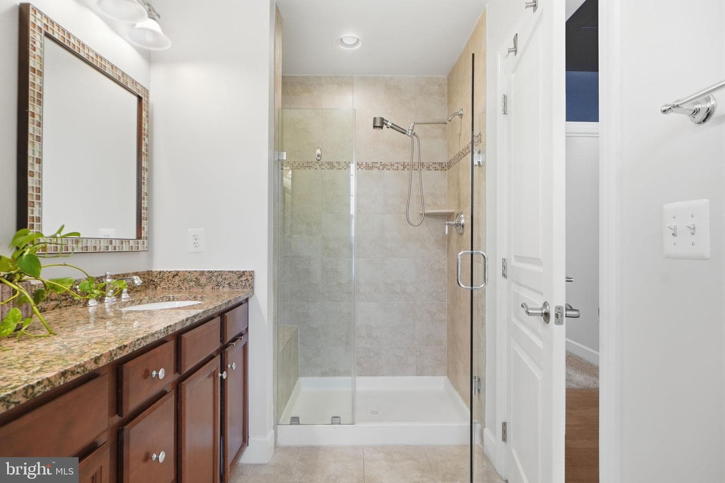 4090 Glendale Way photo 23