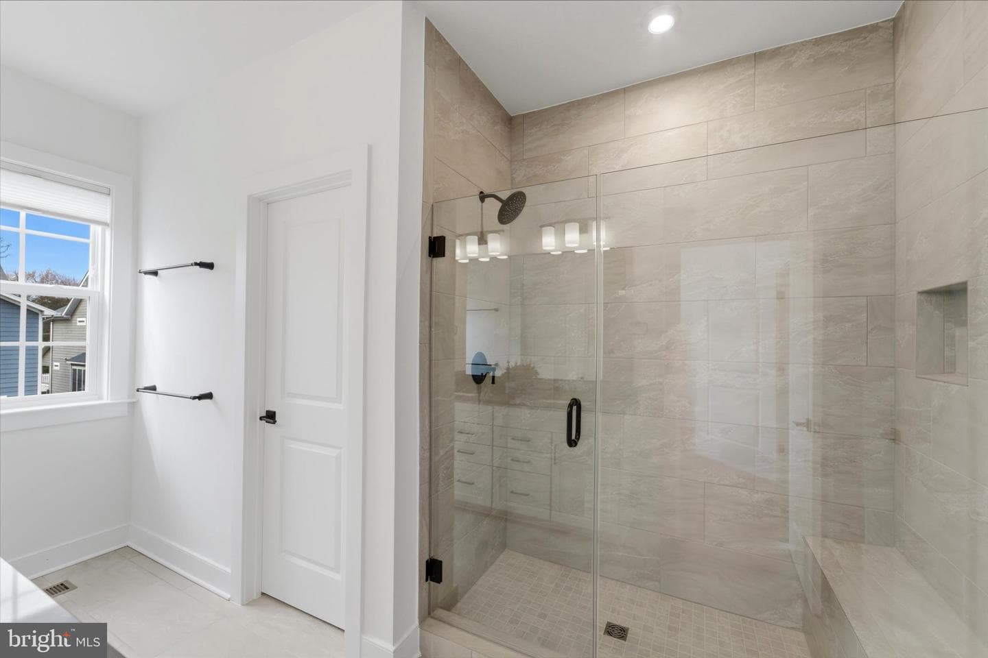 10820 Willow Terrace photo 22