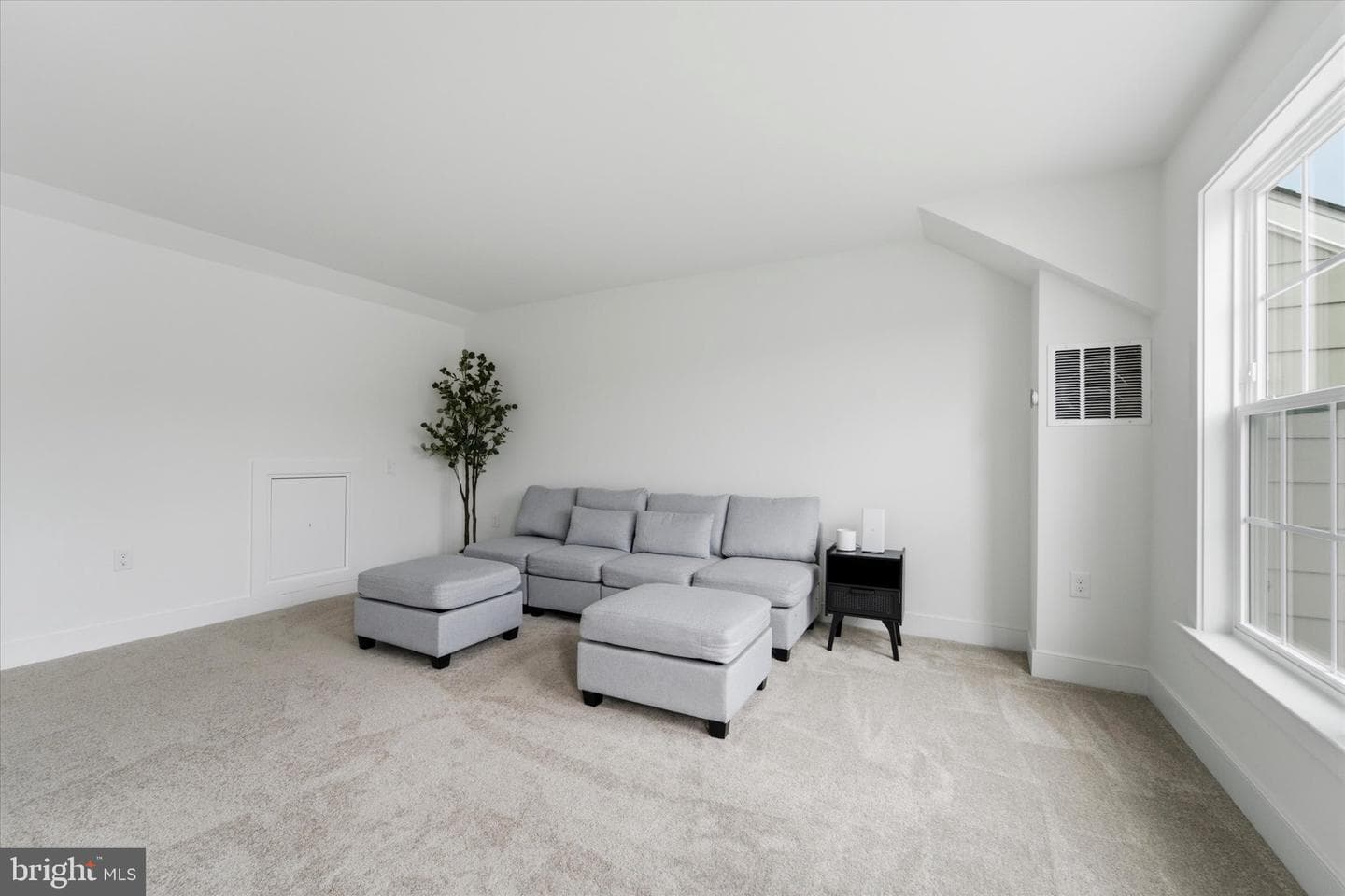 10820 Willow Terrace photo 29
