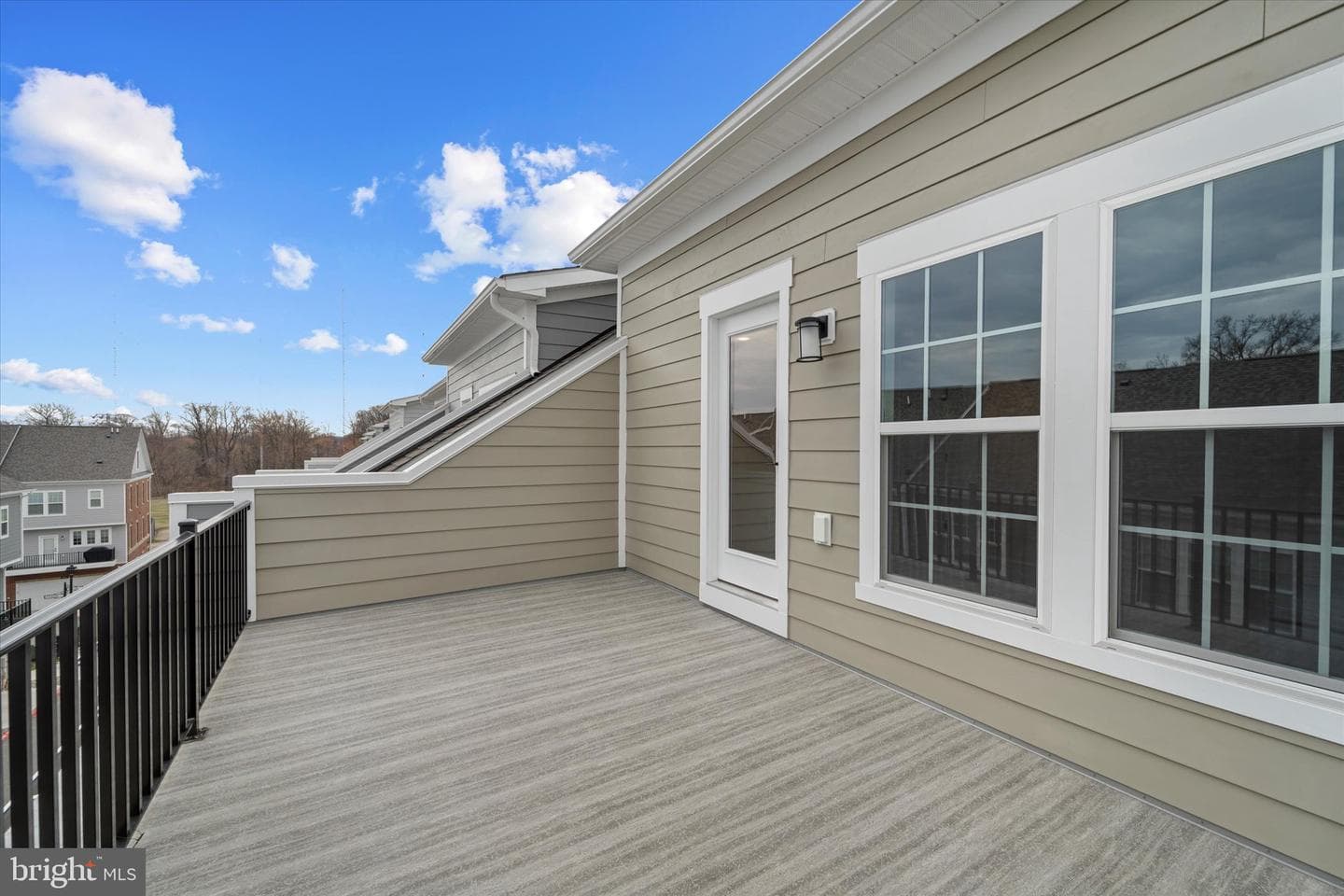 10820 Willow Terrace photo 34