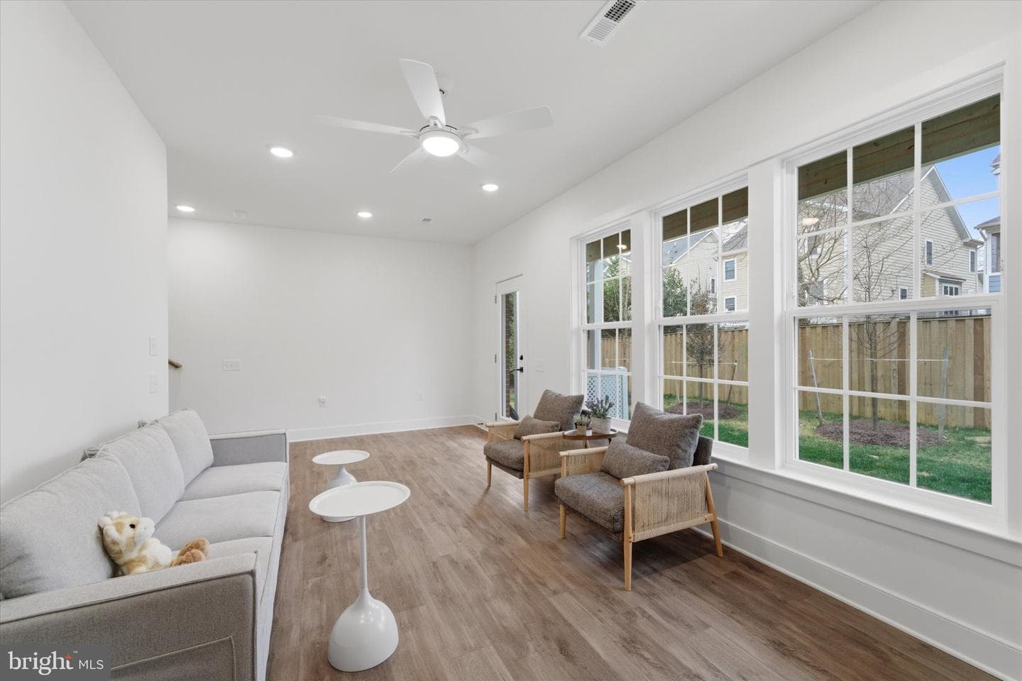10820 Willow Terrace photo 37
