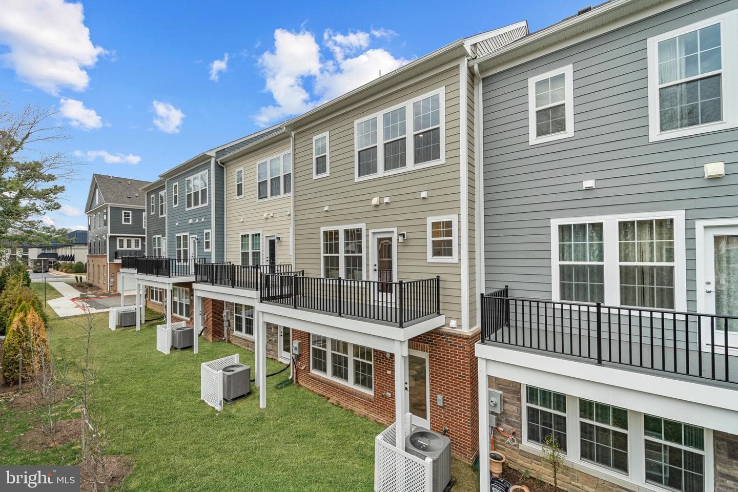 10820 Willow Terrace photo 41