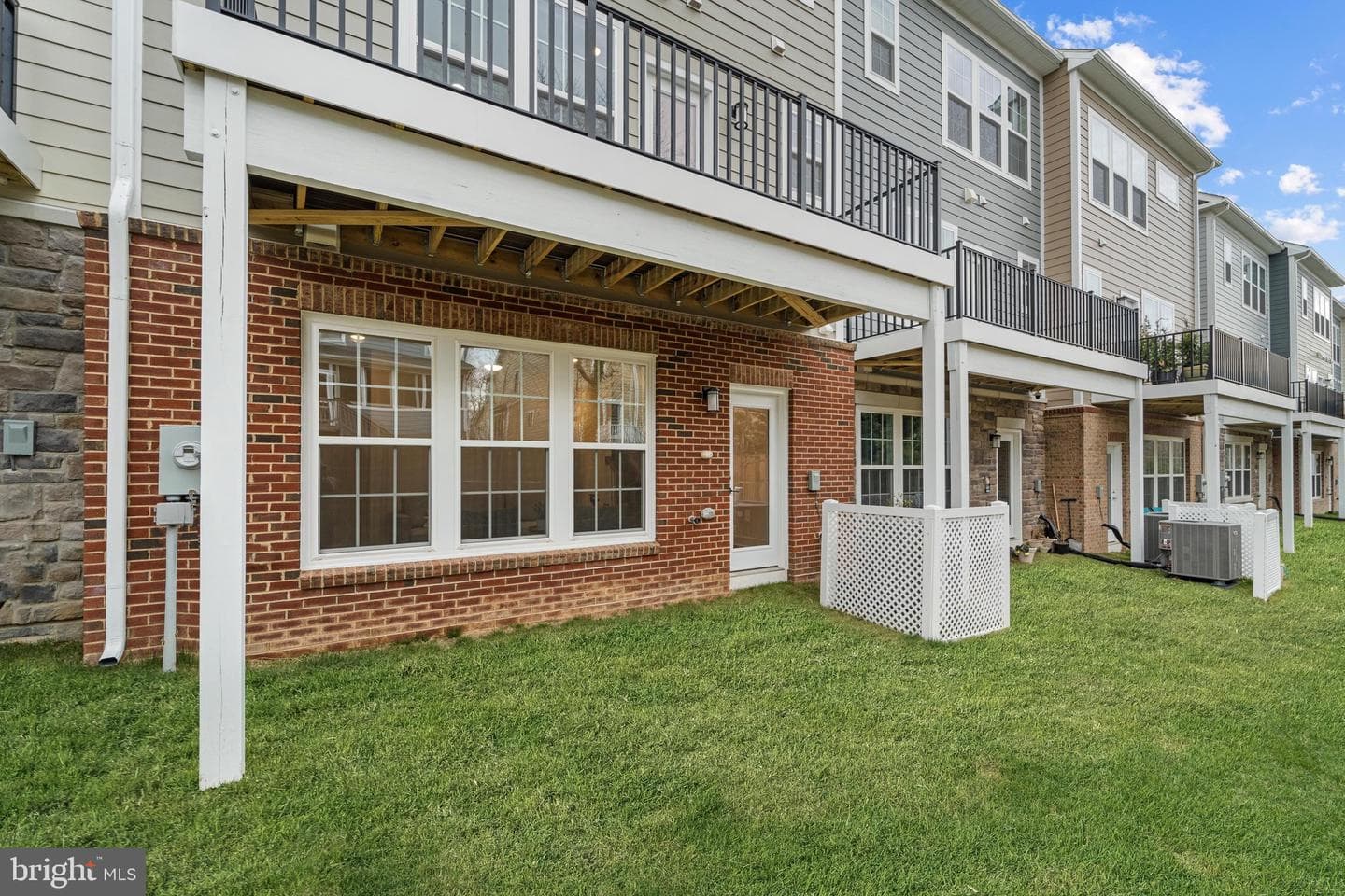 10820 Willow Terrace photo 42