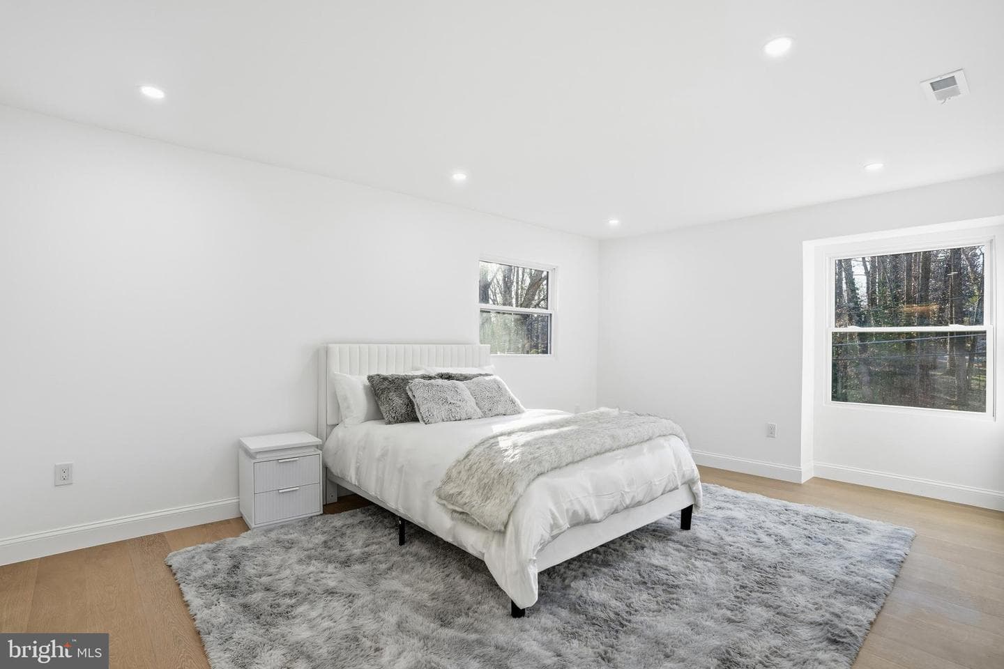 10704 Howerton Avenue photo 17