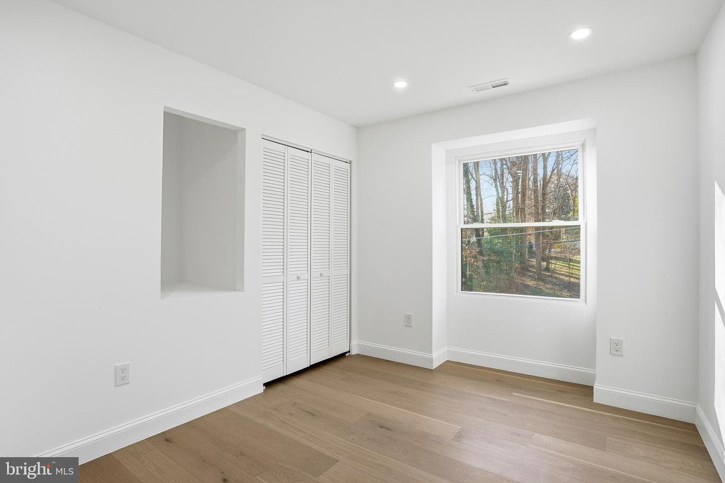 10704 Howerton Avenue photo 35