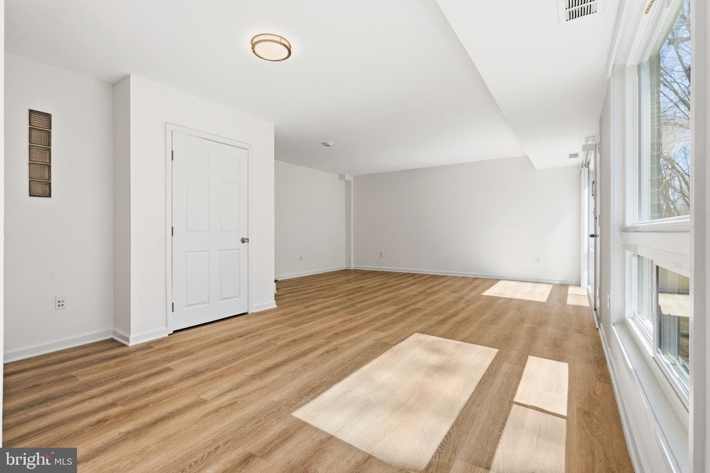 10009 Fair Woods Drive photo 8