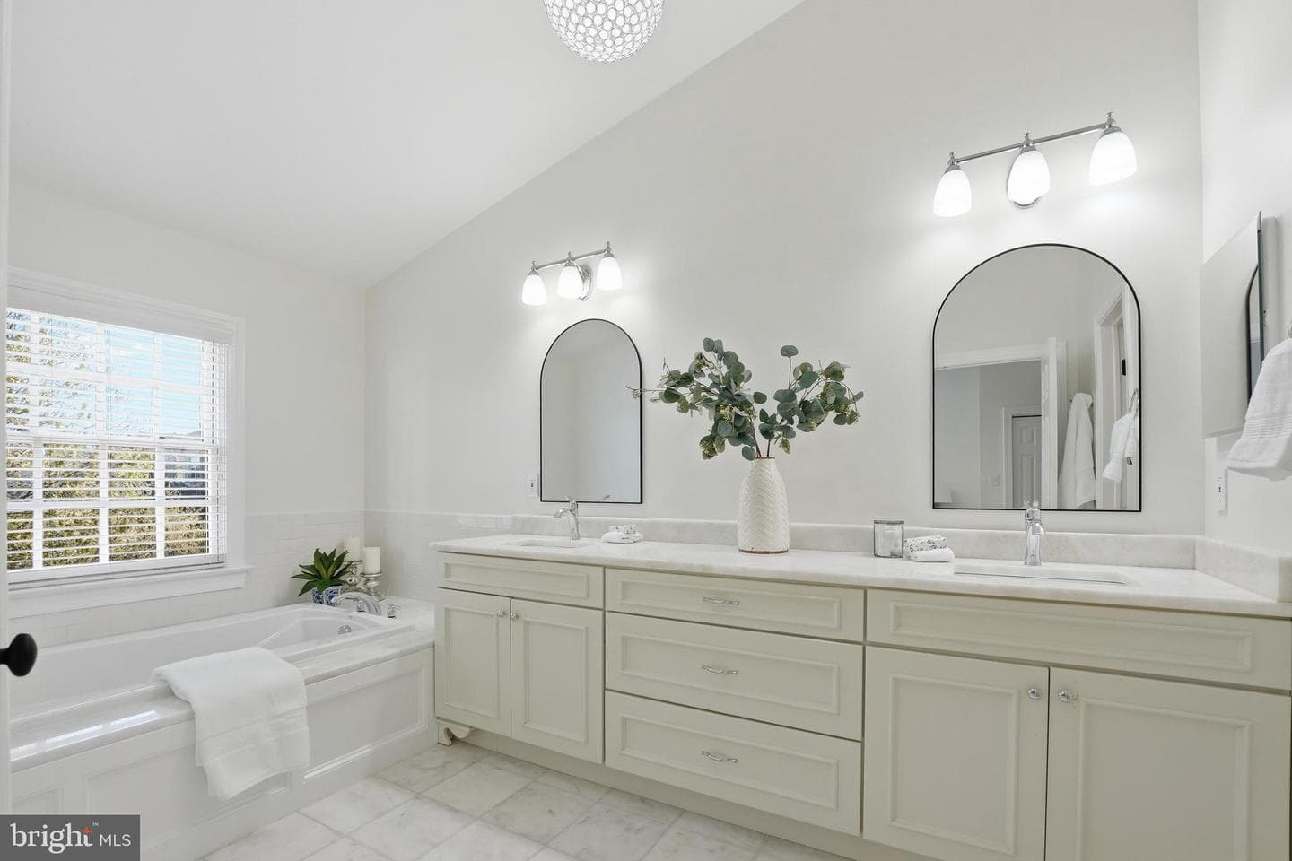 10424 Breckinridge Lane photo 8
