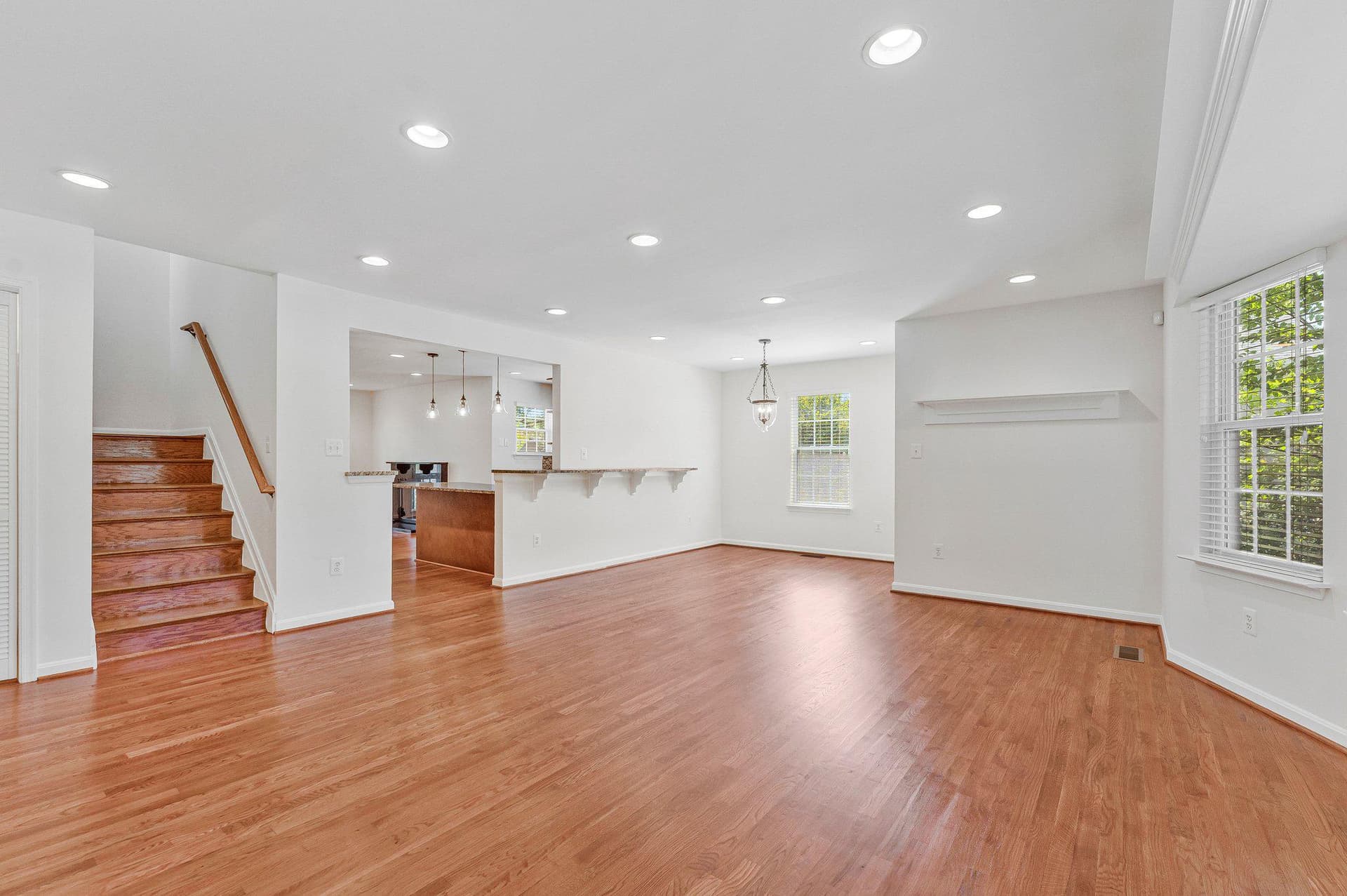 3683 Blenheim Boulevard photo 15