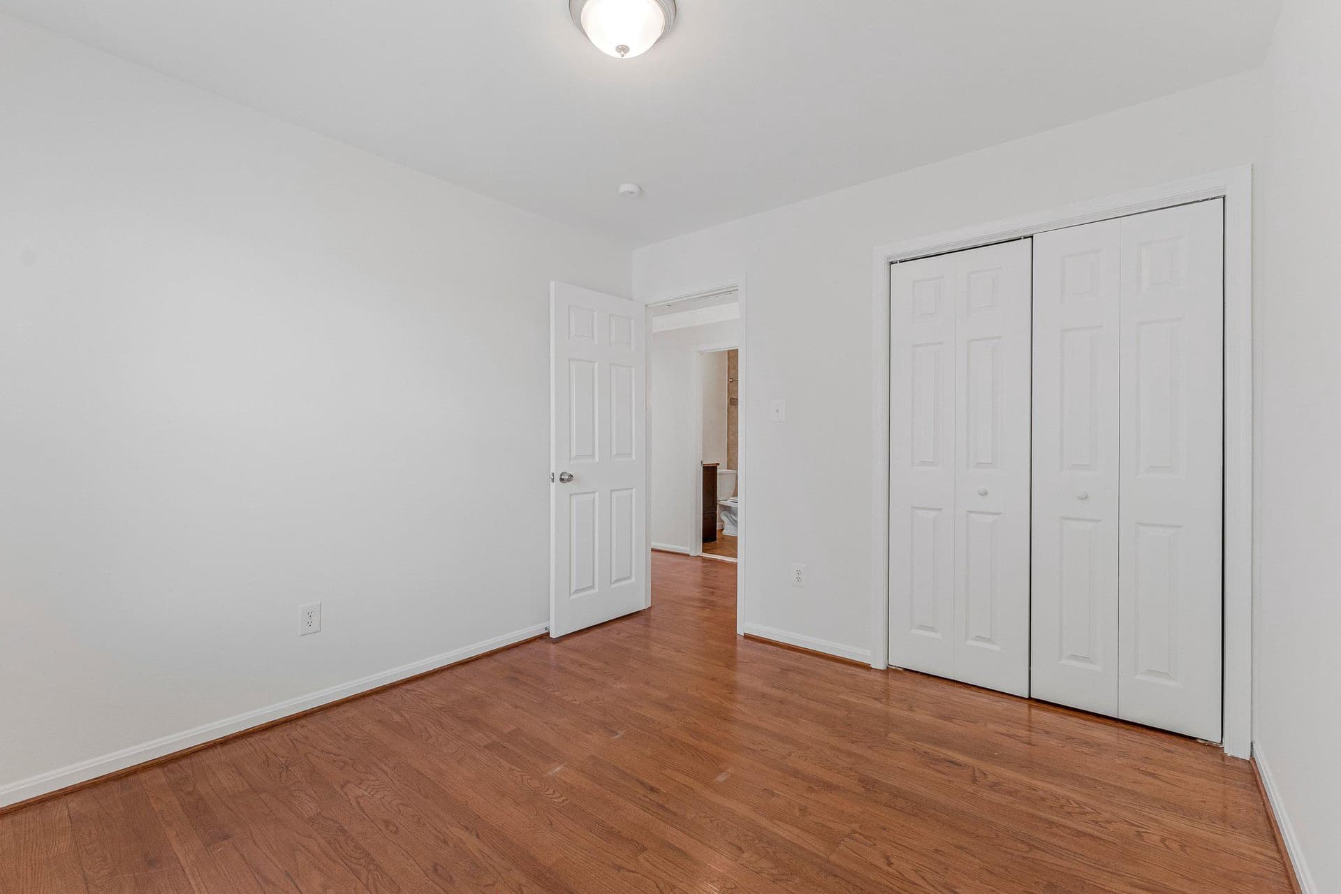 3683 Blenheim Boulevard photo 43