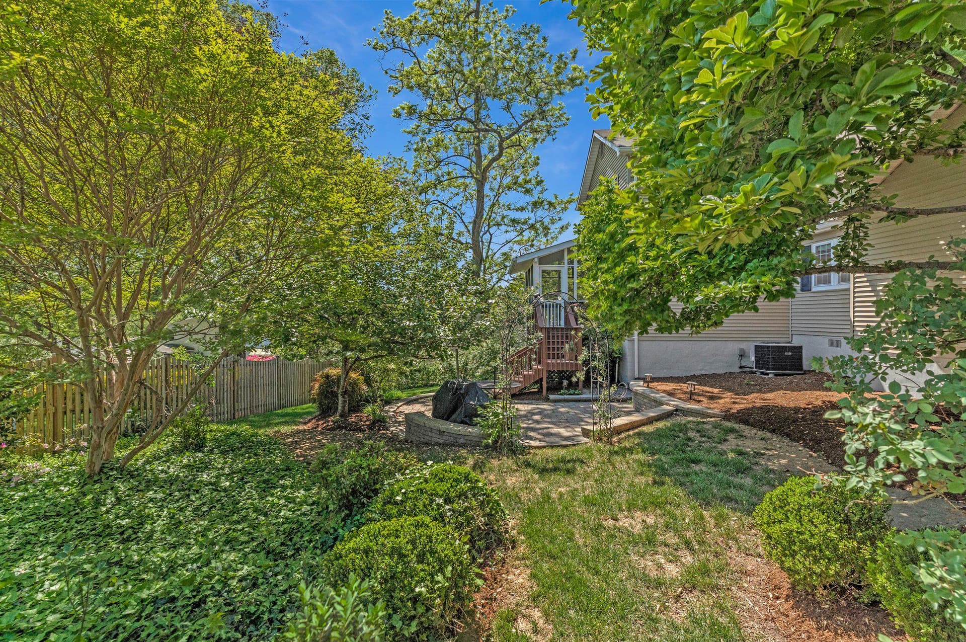 3683 Blenheim Boulevard photo 50