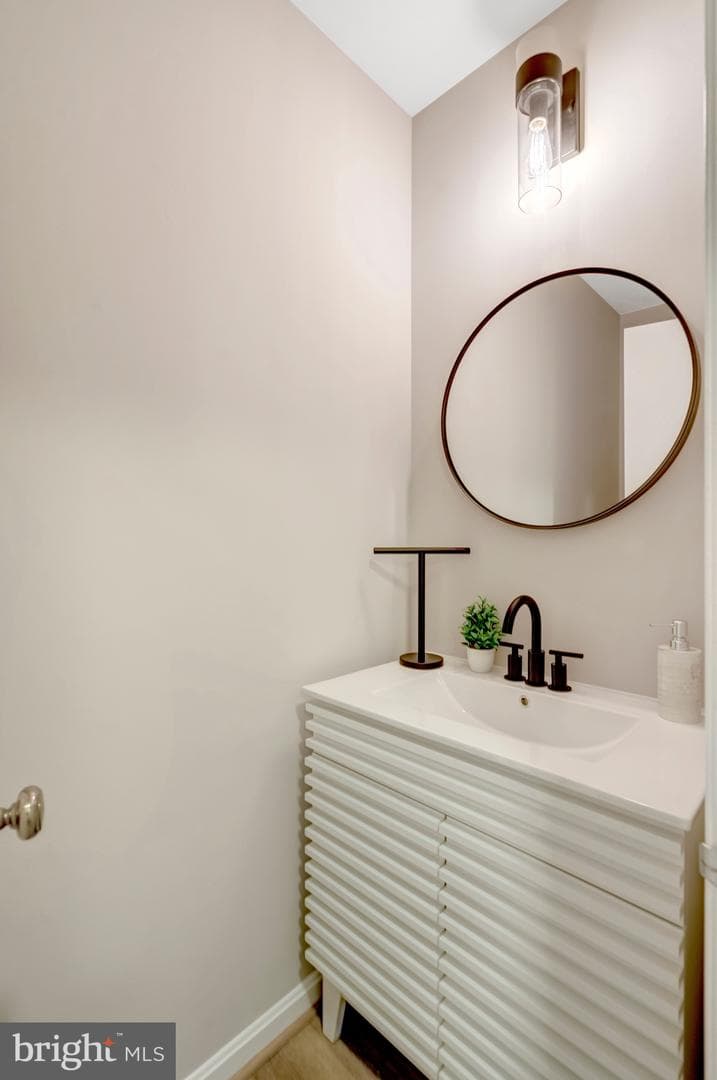 3944 Wilcoxson Drive photo 7
