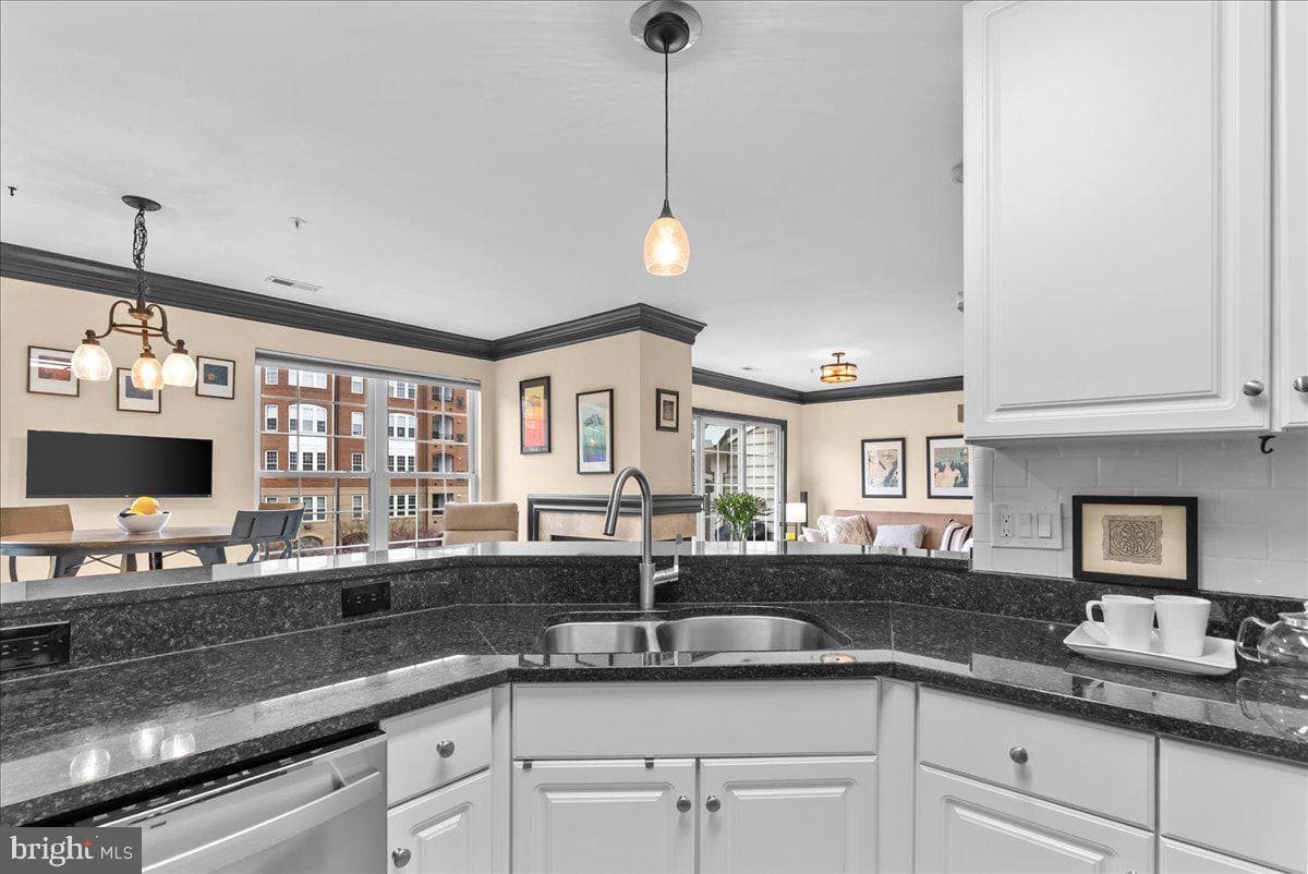 10337 Sager Avenue #304 photo 25