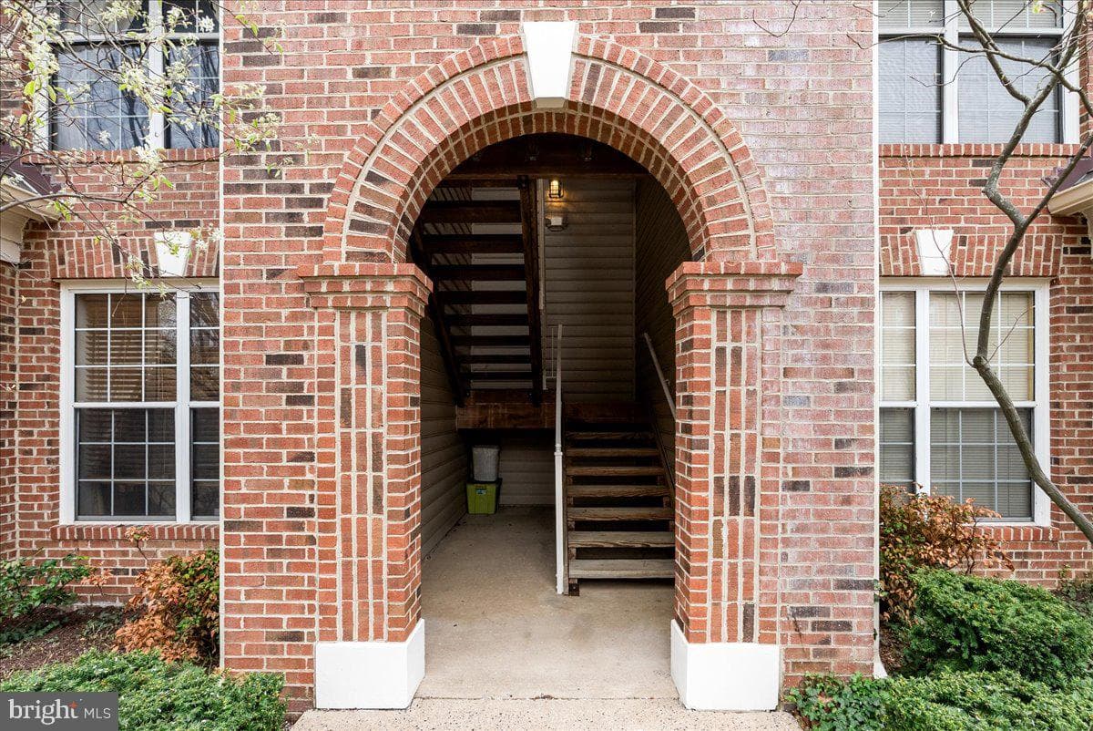 10337 Sager Avenue #304 photo 7