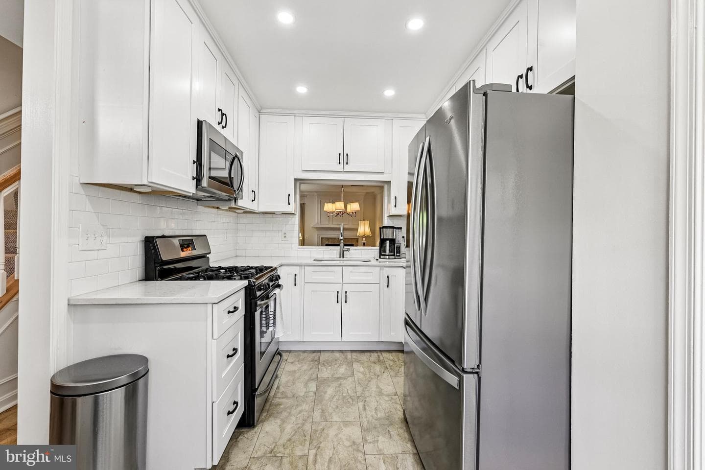 4111 Oxford Lane photo 11