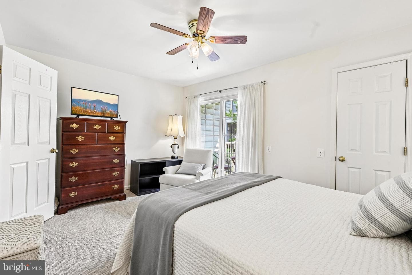 4111 Oxford Lane photo 21
