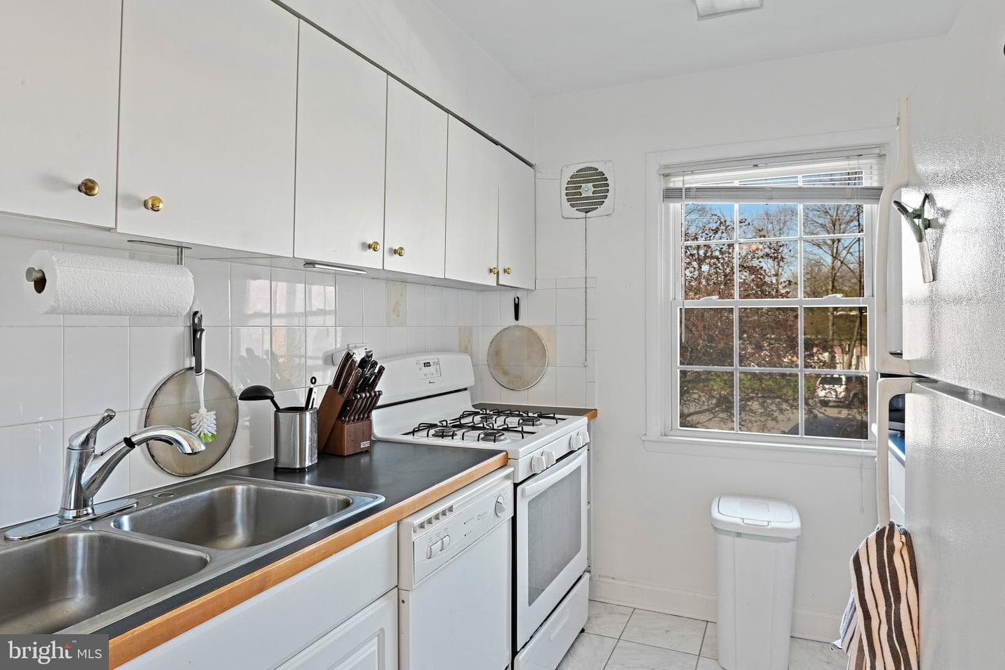 9485 Fairfax Boulevard #204 photo 9