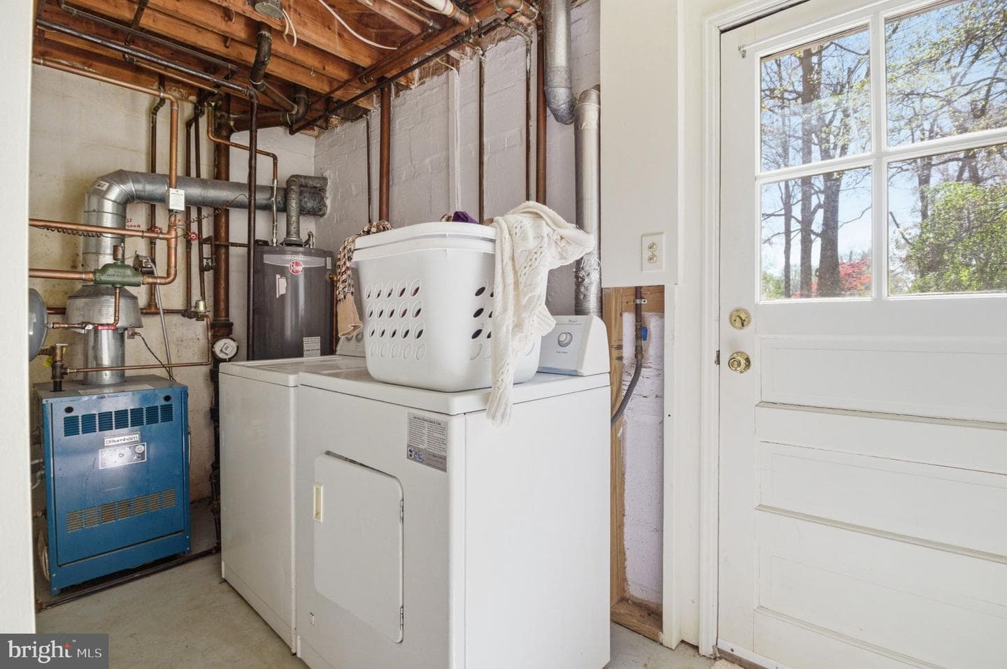 10827 Crest Street photo 30