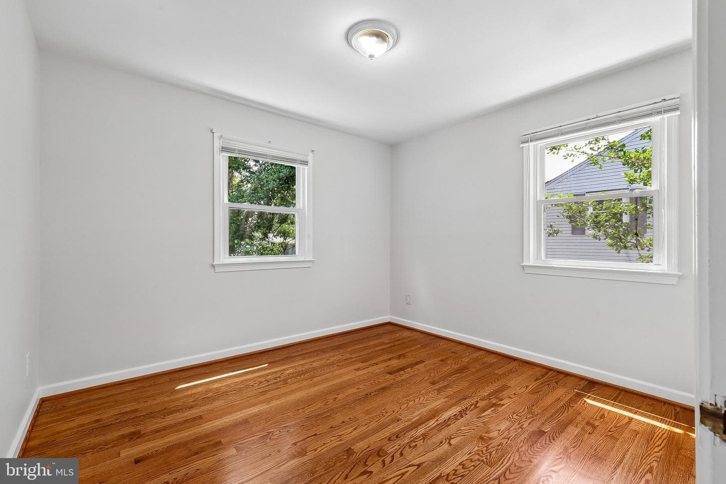 10217 Rodgers Road photo 11