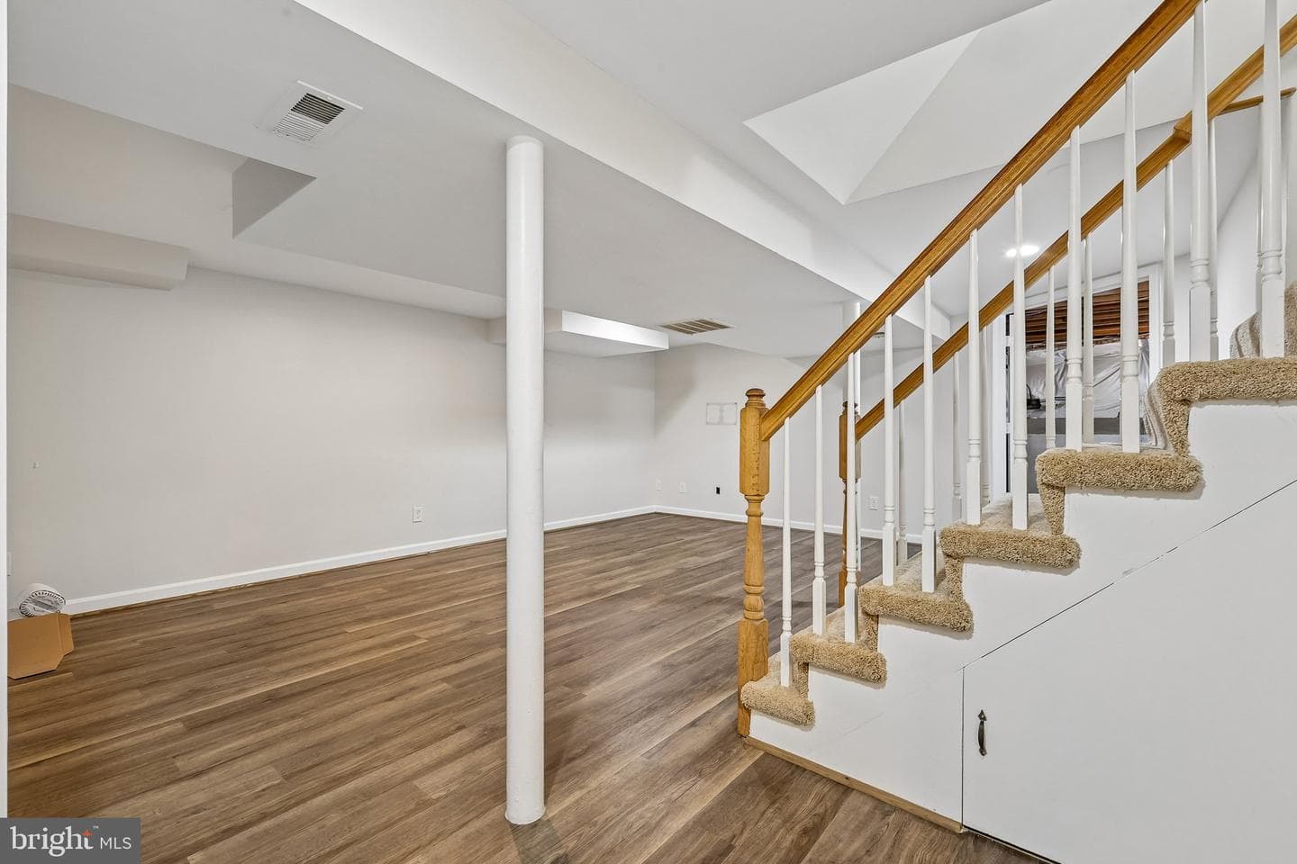 10217 Rodgers Road photo 18