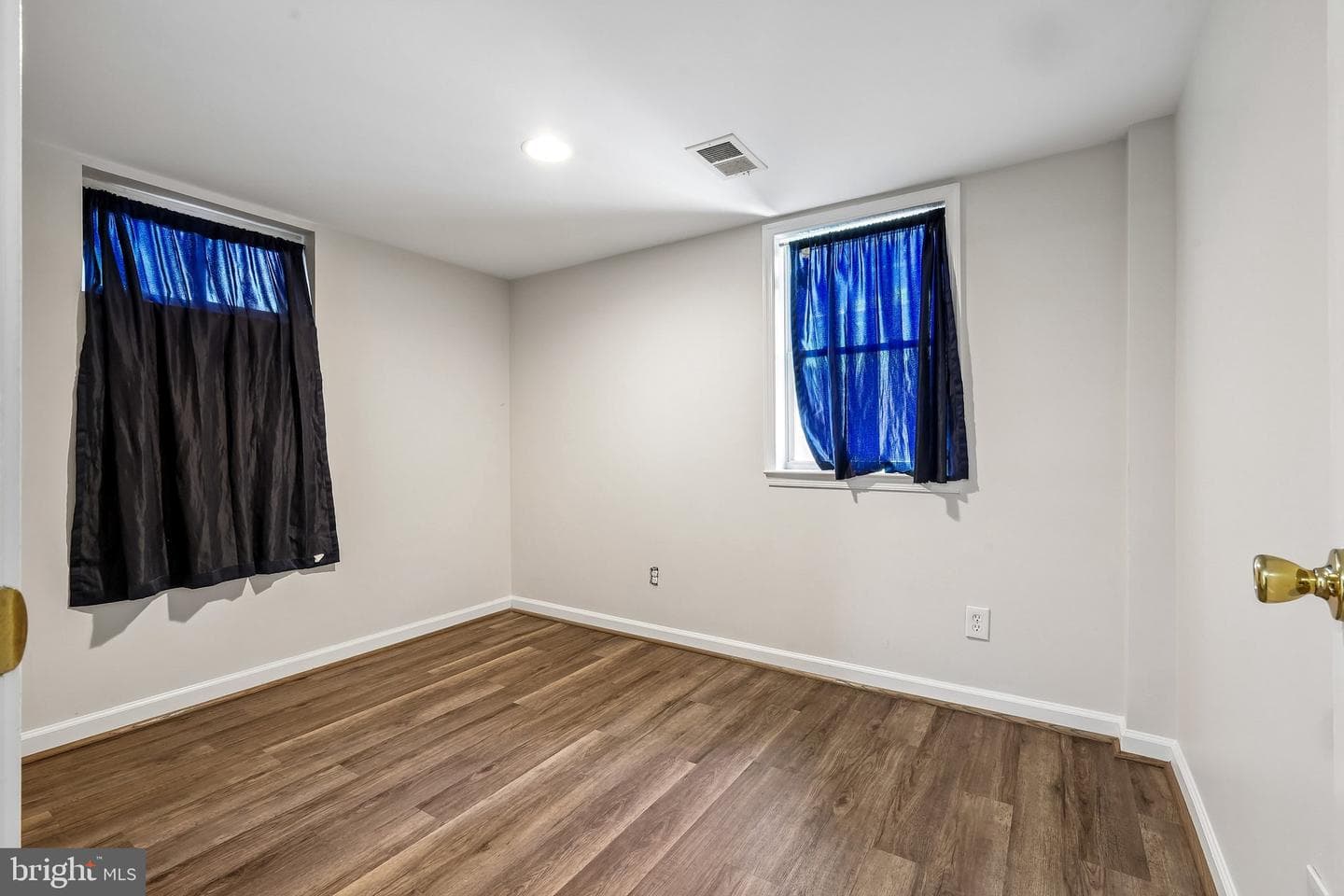 10217 Rodgers Road photo 20