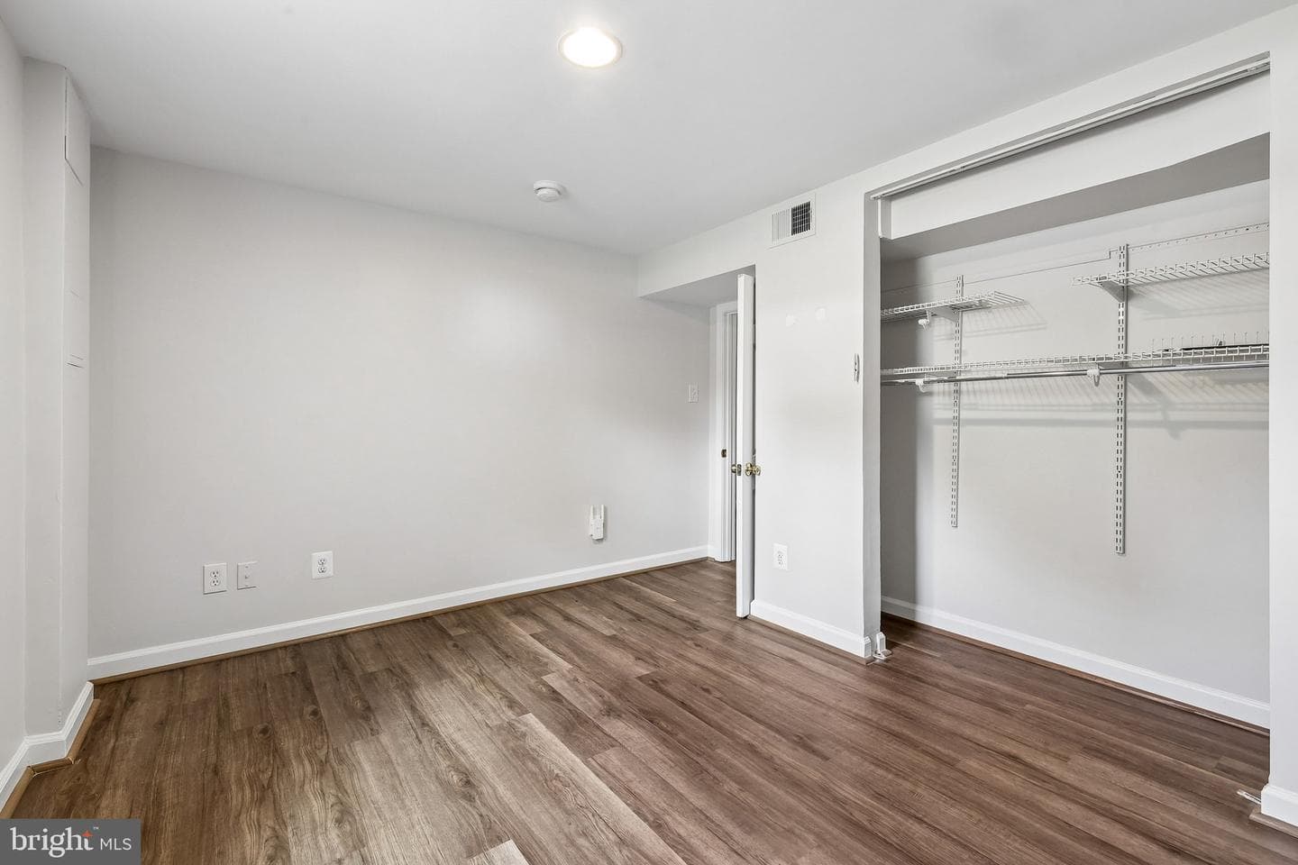 10217 Rodgers Road photo 21
