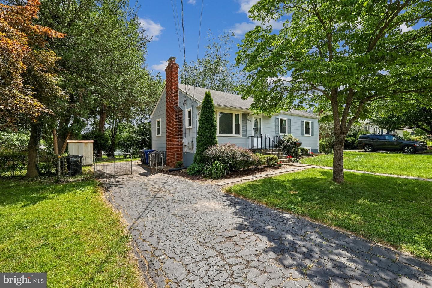 10217 Rodgers Road photo 3