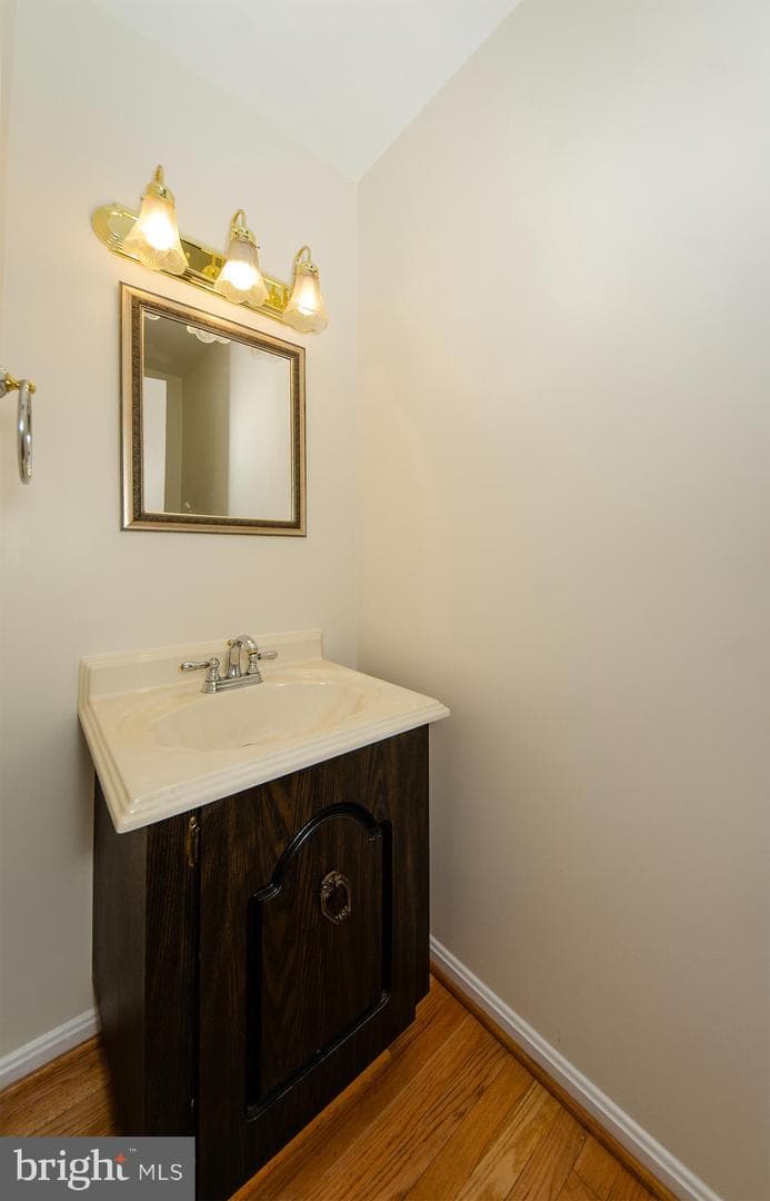10413 Courthouse Dr photo 11