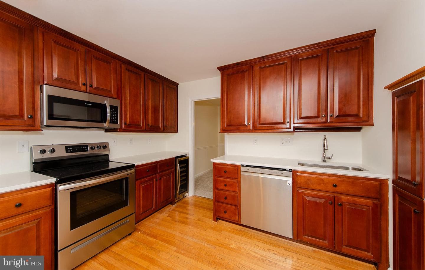 10413 Courthouse Dr photo 7