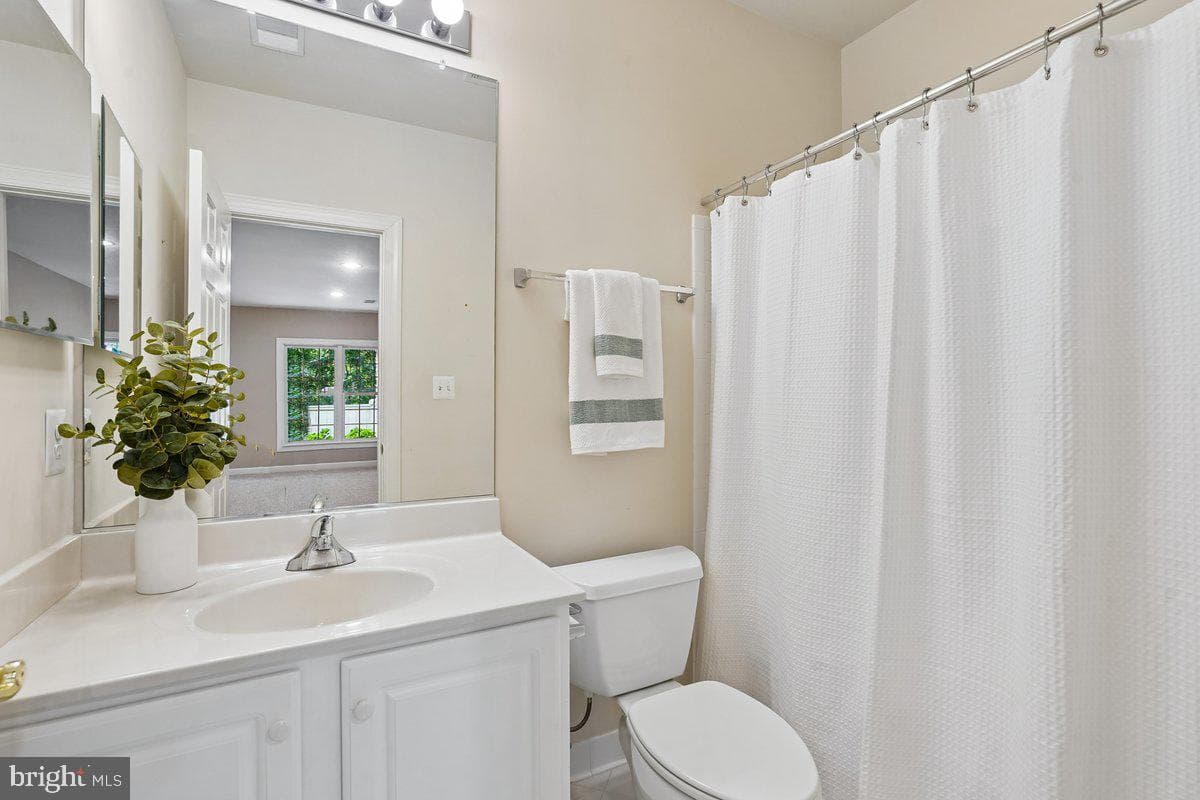 3853 Lewiston Place photo 43