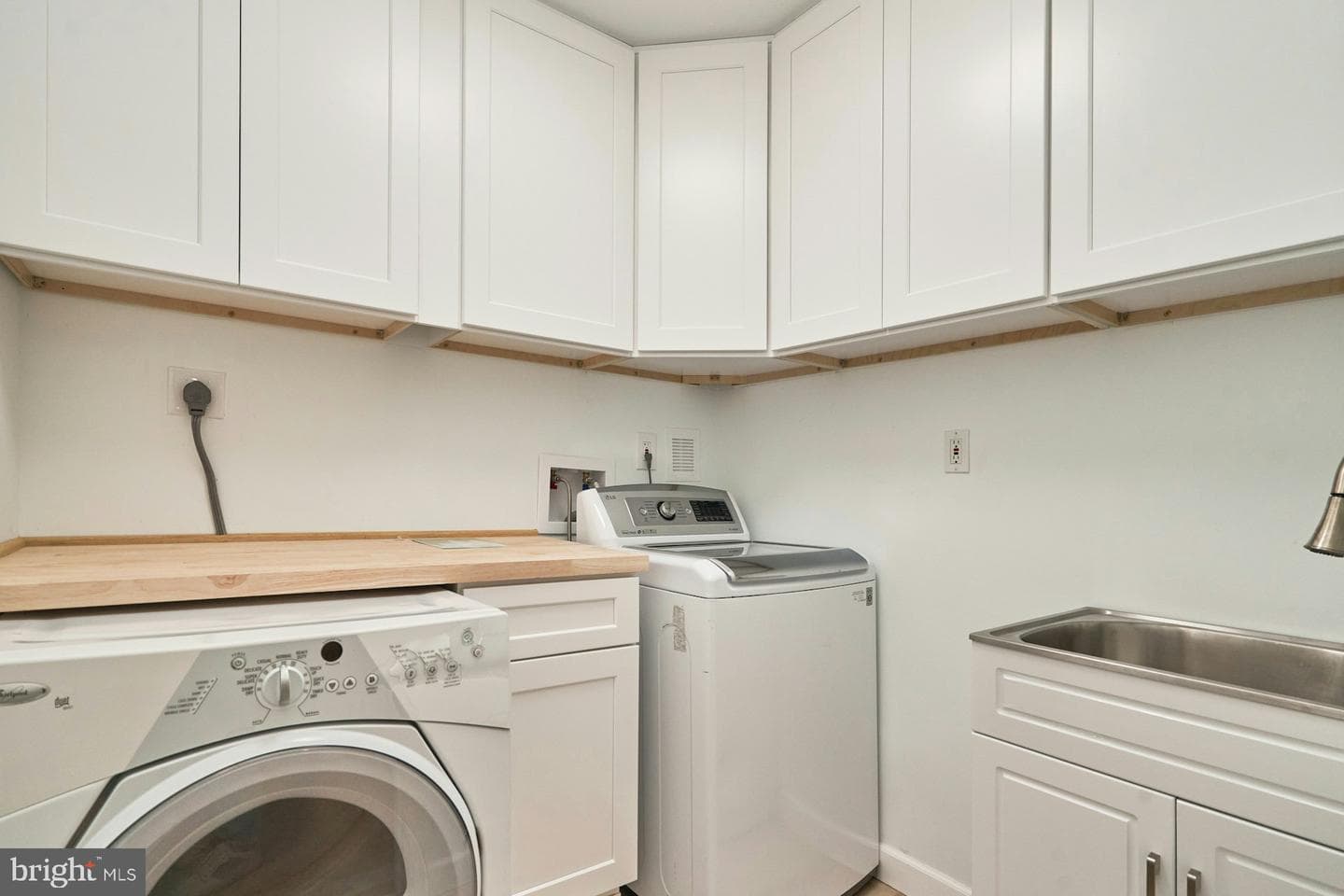 3886 University Drive photo 31