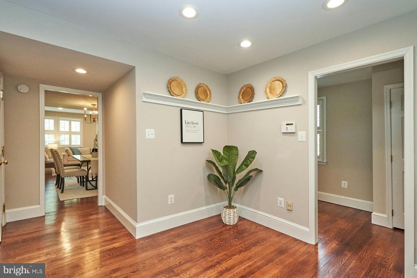 3886 University Drive photo 9