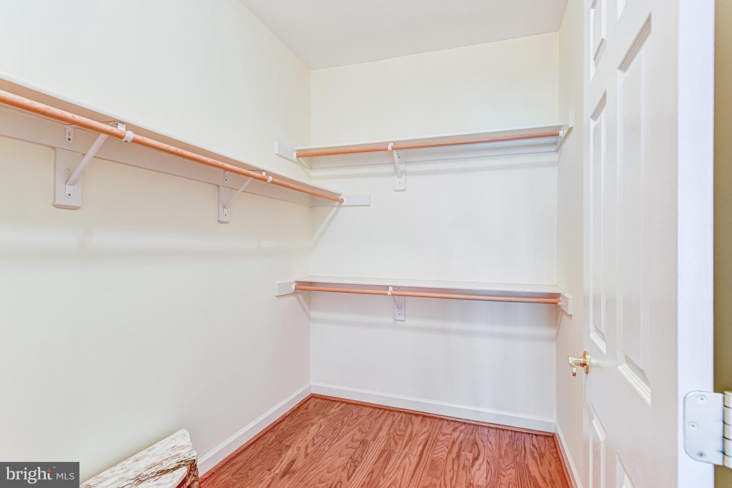 3842 Farrcroft Green photo 50