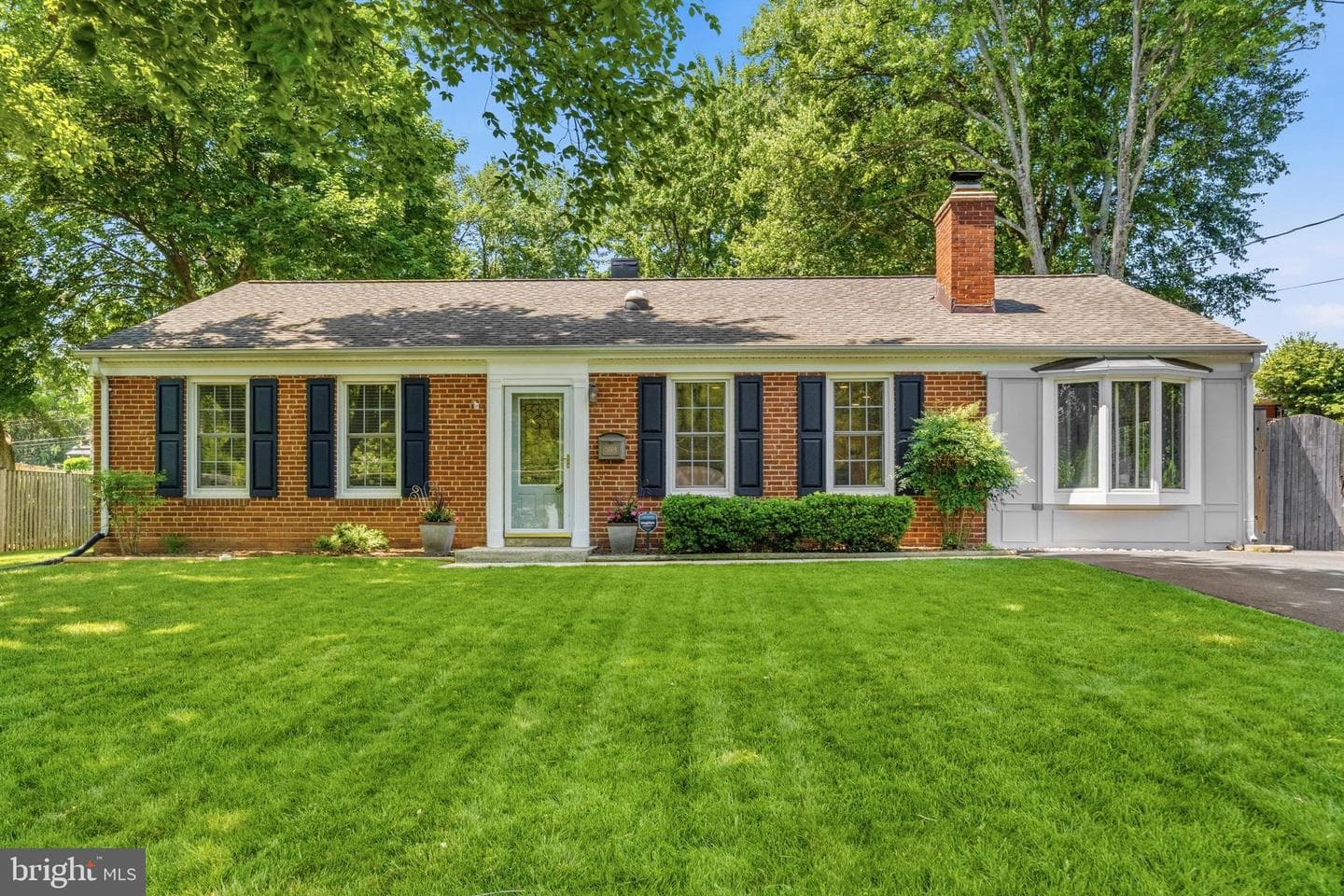 3609 Embassy Lane photo 1