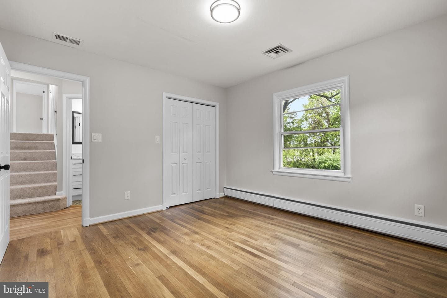 10242 Stratford Avenue photo 19