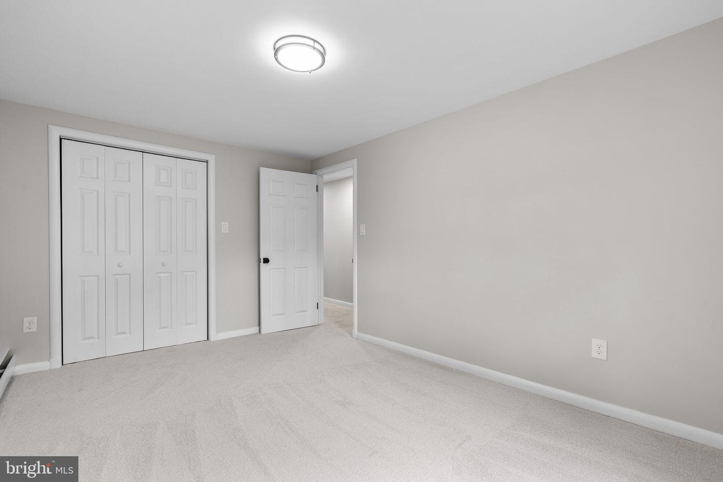 10242 Stratford Avenue photo 35