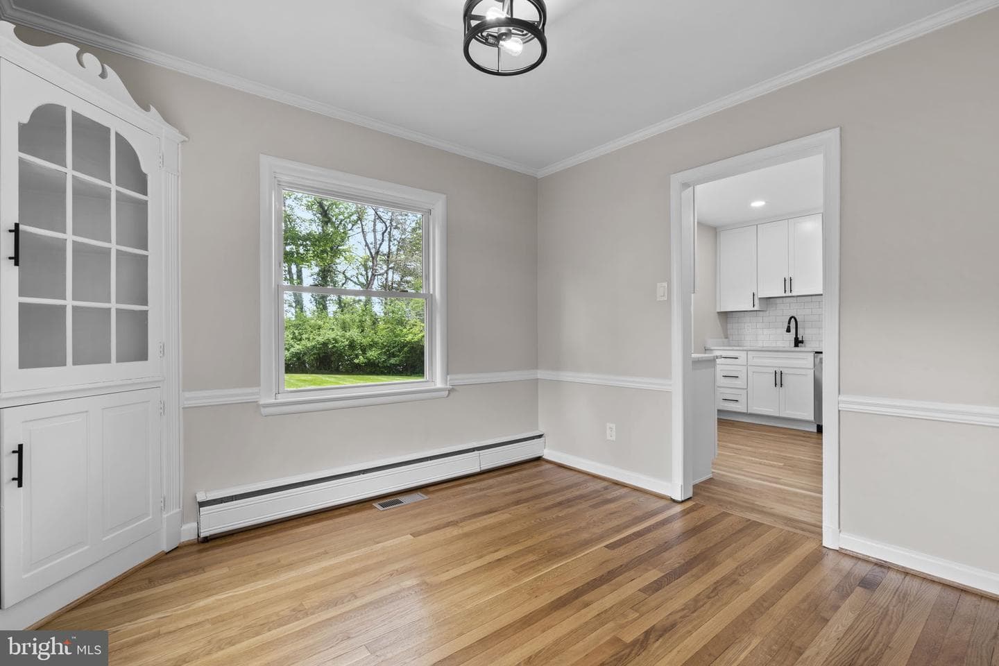 10242 Stratford Avenue photo 8