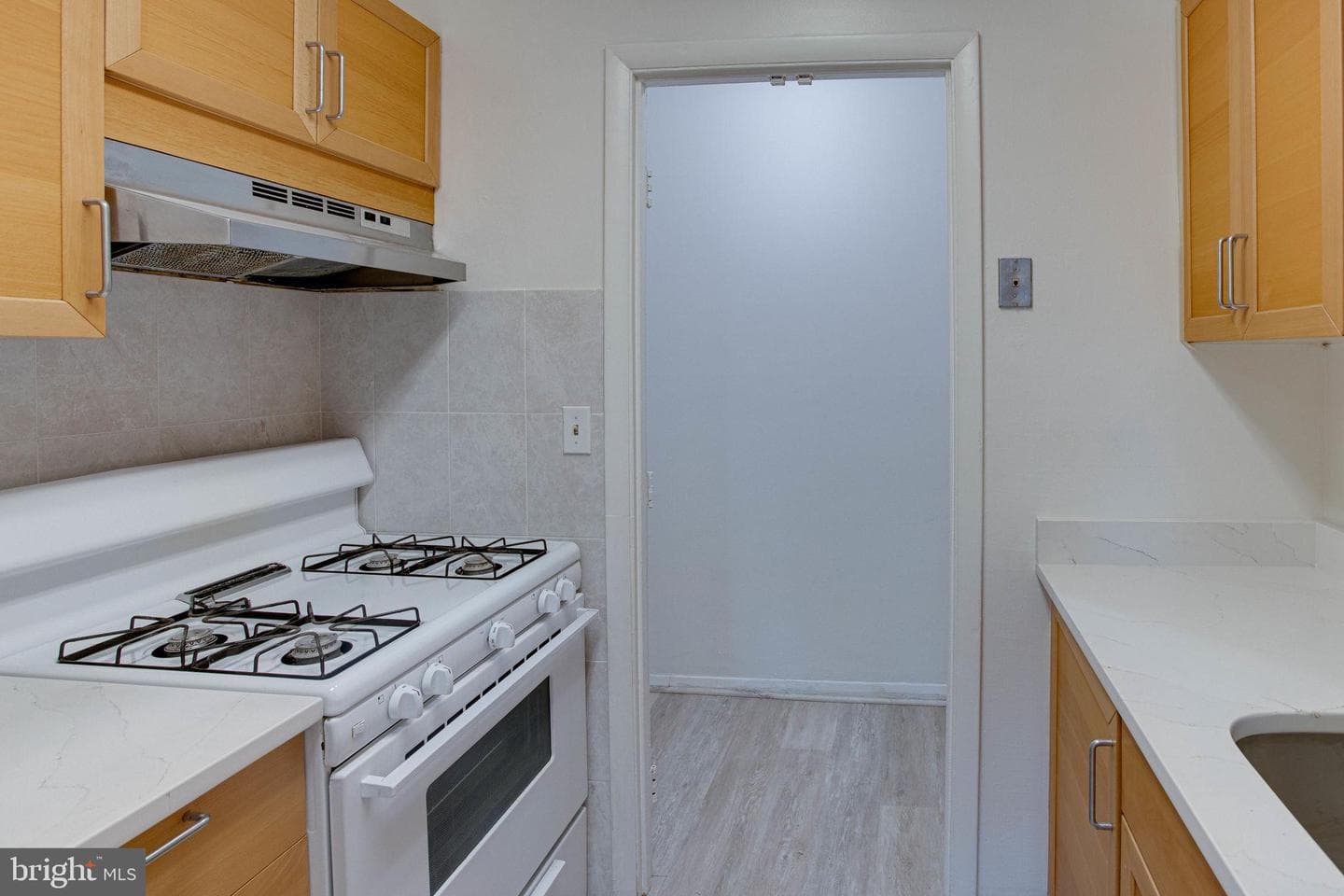 3945 Lyndhurst Drive #301 photo 12